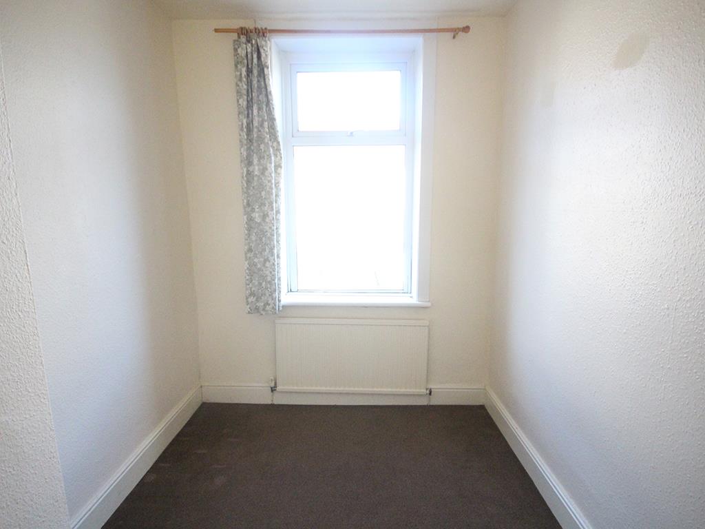 3 bedroom terraced house To Let in Barnoldswick - IMG_2181.jpg